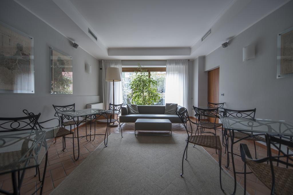 Hotel Villa Colico Exterior photo